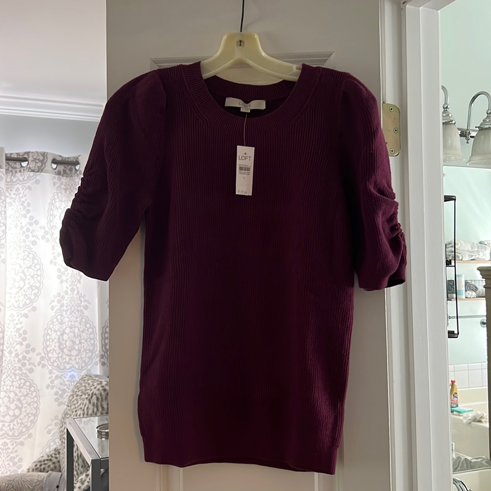 Loft short scrunched sleeve new with tags.